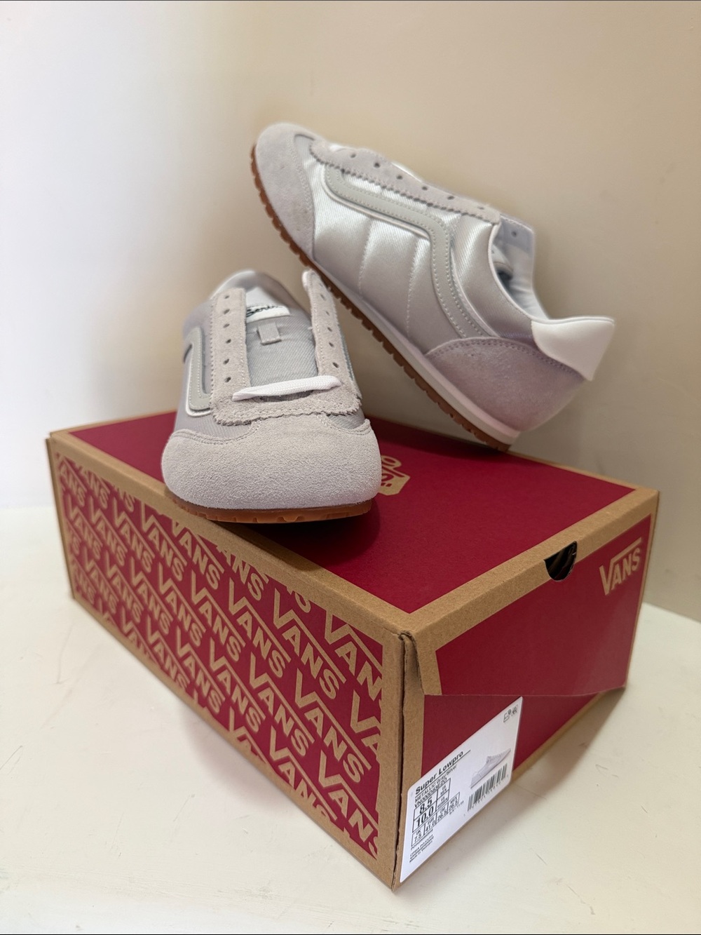 Vans Women’s Super Lowpro Light Gray Retro Runner Sneakers
